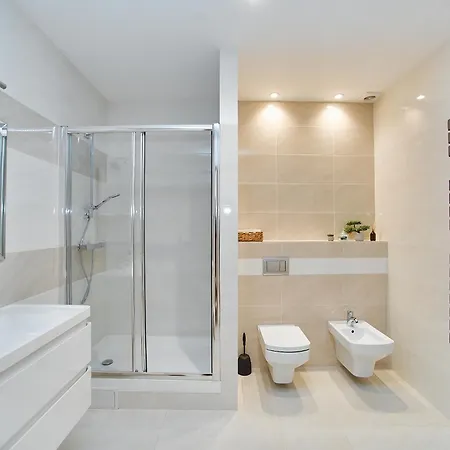 City Centre 2 Bedroom Business Apartment Chisinau Exterior photo
