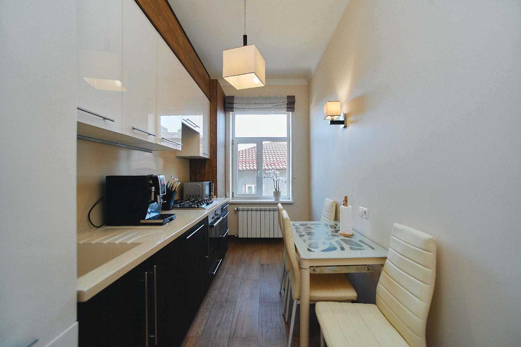 Centre 2 Bedroom Business *